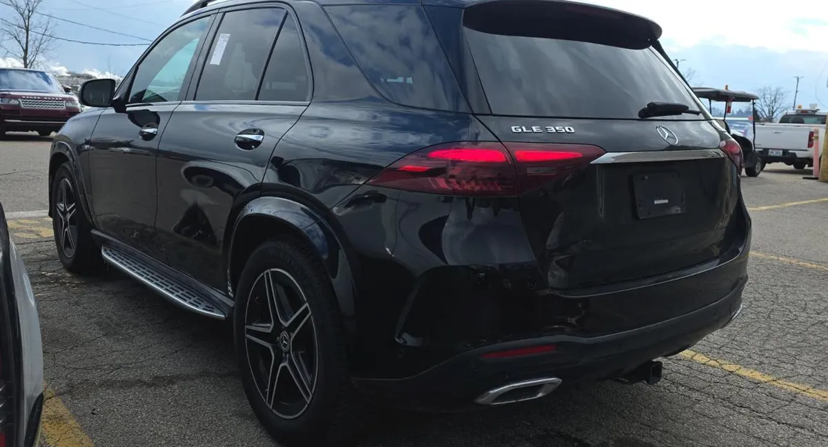 MERCEDES-BENZ GLE AMG LINE (СПОРТИВНЫЙ ОБВЕС ПЕРФОРИРОВАННЫЕ ТОРМОЗНЫЕ ДИСКИ) NIGHT PACKAGE (ЧЕРНЫЕ ЭЛЕМЕНТЫ ЭКСТЕРЬЕР 2024