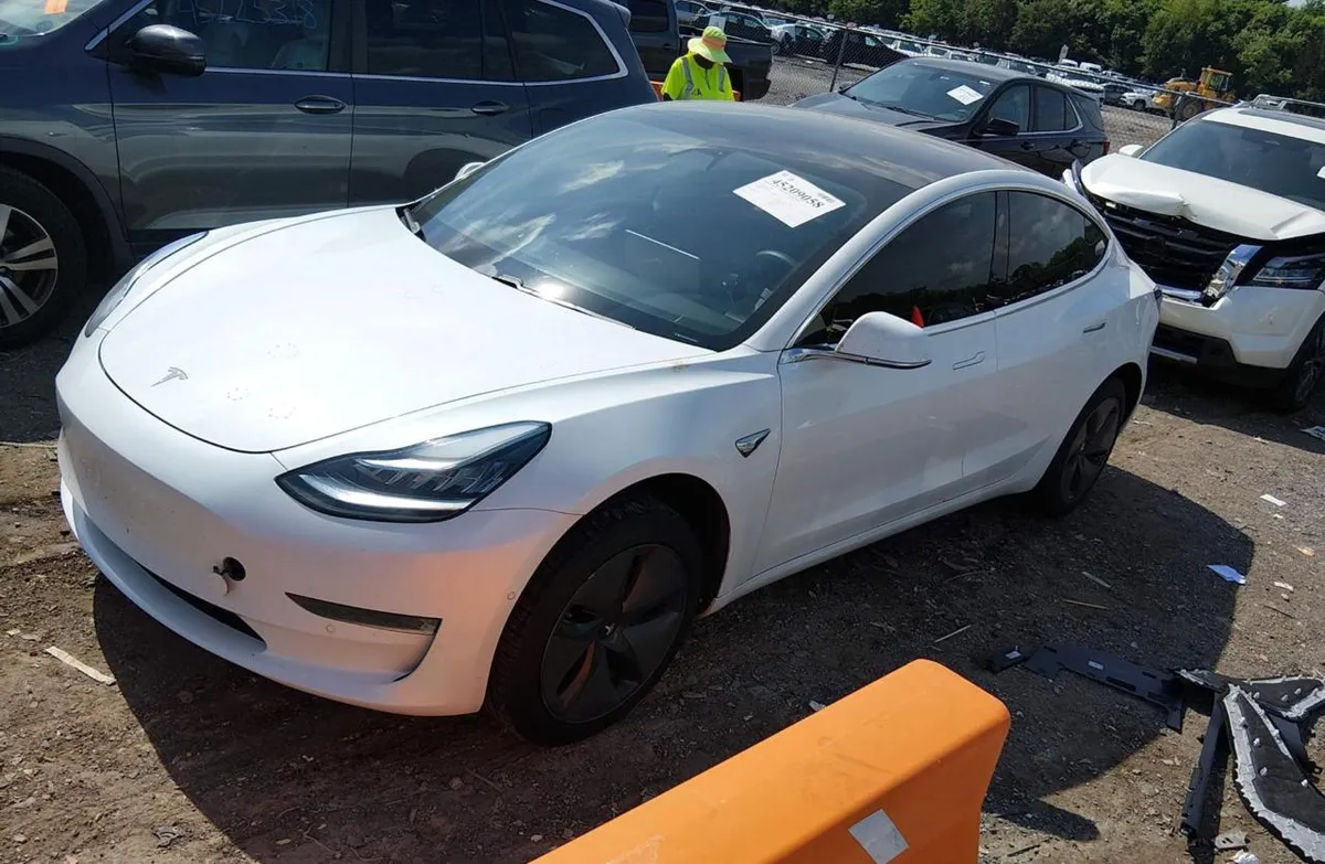 TESLA MODEL 3 LONG RANGE 2019