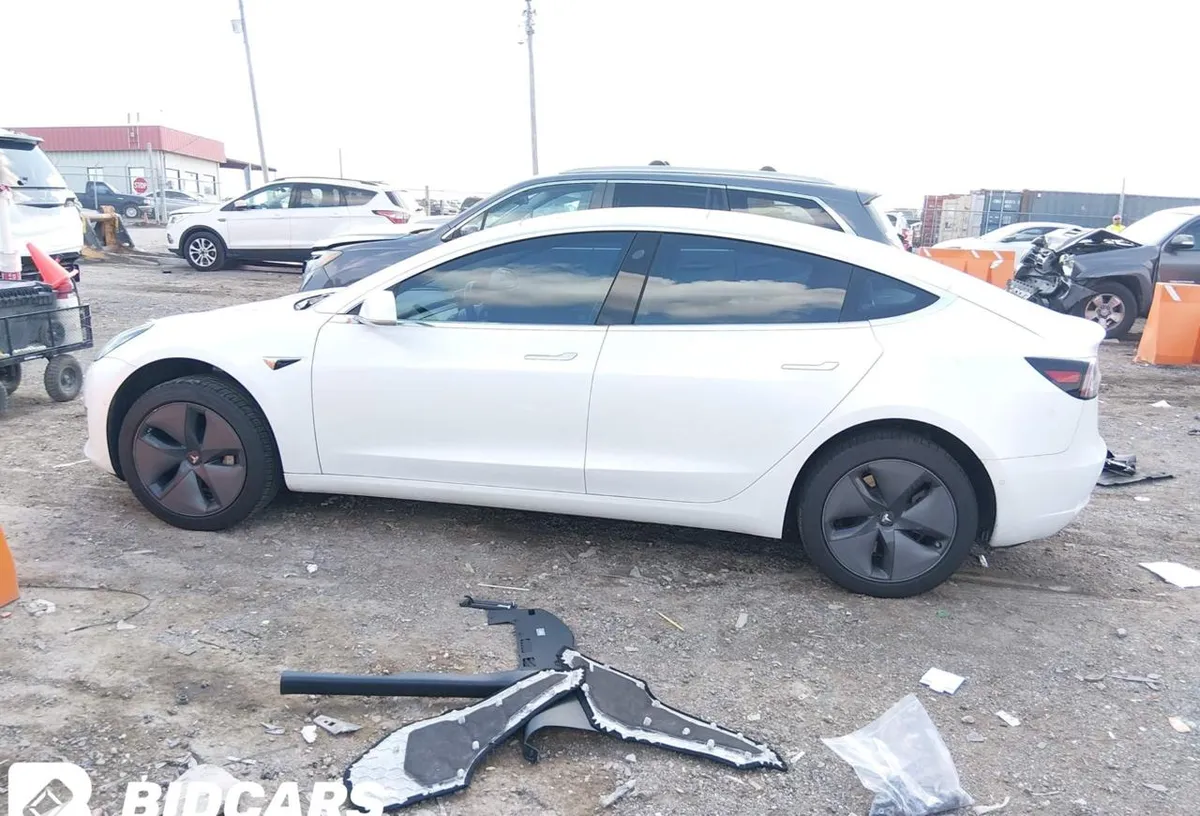 TESLA MODEL 3 LONG RANGE 2019