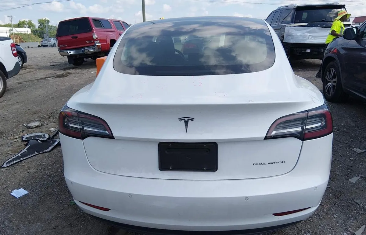 TESLA MODEL 3 LONG RANGE 2019