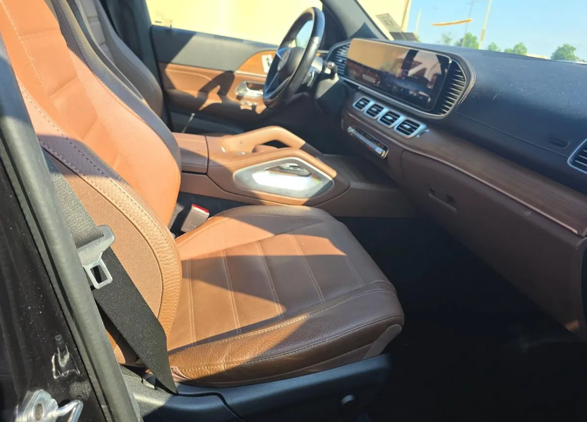 MERCEDES-BENZ GLS 7-МЕСТНЫЙ САЛОН (2+3+2) ПОДОГРЕВ И ВЕНТИЛЯЦИЯ ПЕРЕДНИХ СИДЕНИЙ С ПАМЯТЬЮ ПОДОГРЕВ РУЛЯ ПАНОРАМНАЯ КР 2024