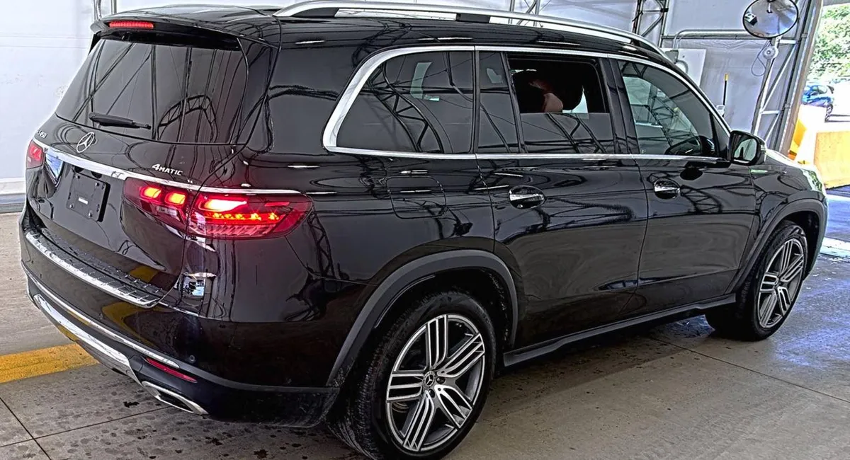 MERCEDES-BENZ GLS 7-МЕСТНЫЙ САЛОН (2+3+2) ПОДОГРЕВ И ВЕНТИЛЯЦИЯ ПЕРЕДНИХ СИДЕНИЙ С ПАМЯТЬЮ ПОДОГРЕВ РУЛЯ ПАНОРАМНАЯ КР 2024