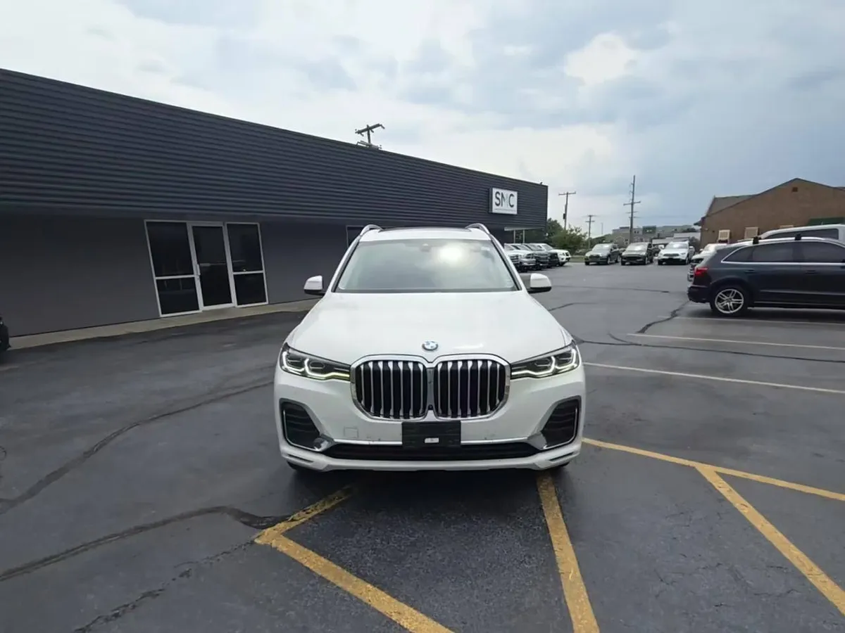 BMW X7 SPORTS ACTIVITY VEHICLE 2022