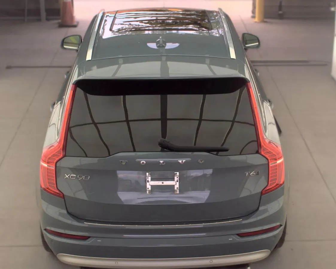 VOLVO XC90 T6 MOMENTUM 7-PASSENGER 2022