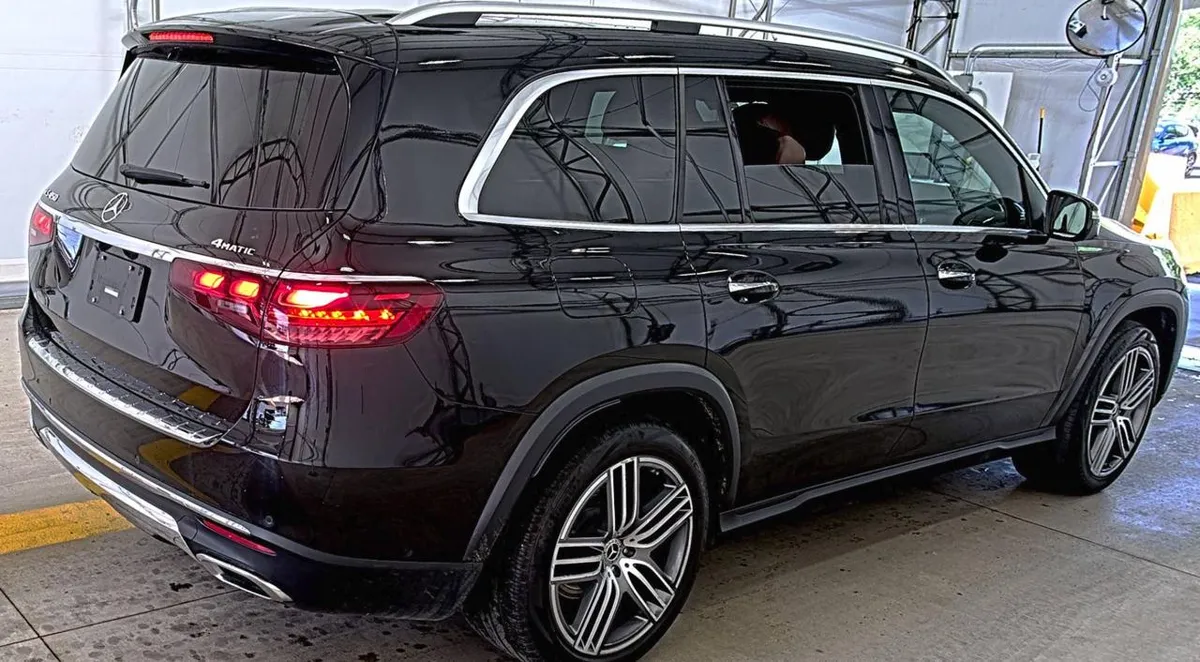 MERCEDES-BENZ GLS 7-МЕСТНЫЙ САЛОН (2+3+2) ПОДОГРЕВ И ВЕНТИЛЯЦИЯ ПЕРЕДНИХ СИДЕНИЙ С ПАМЯТЬЮ ПОДОГРЕВ РУЛЯ ПАНОРАМНАЯ КР 2024