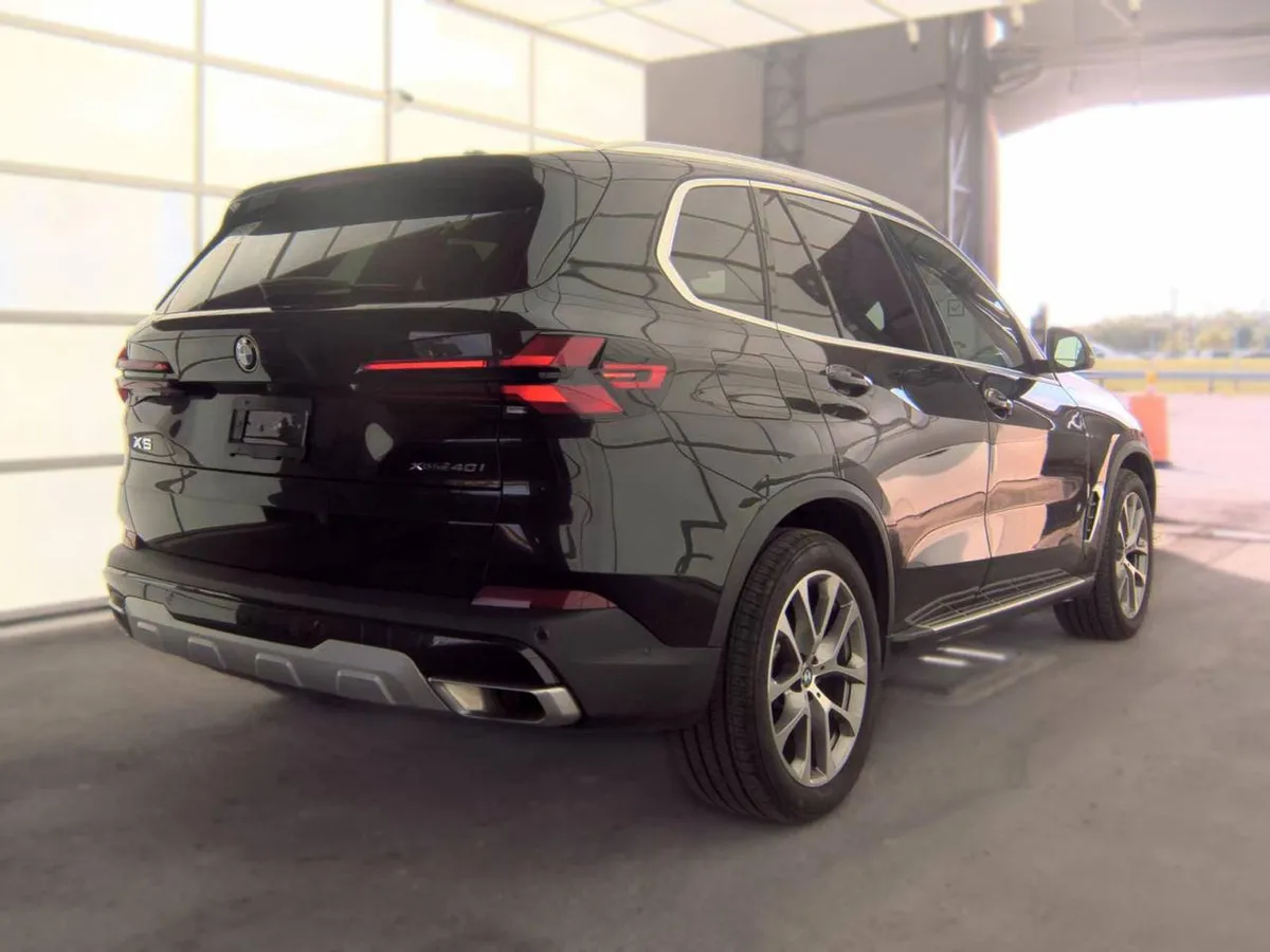 BMW X5 SPORTS ACTIVITY VEHICLE 2024