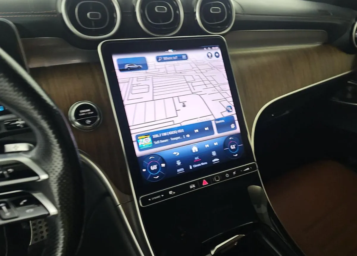 MERCEDES-BENZ GLC 300 4MATIC 2023