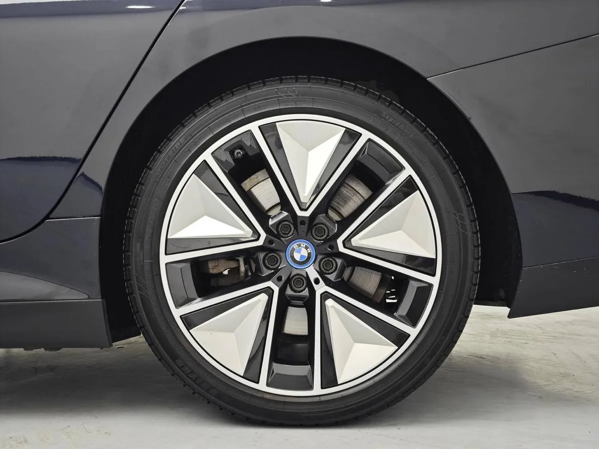 BMW I3 EDRIVE35L ВСЕ ОПЦИИ НА БОРТУ 2023