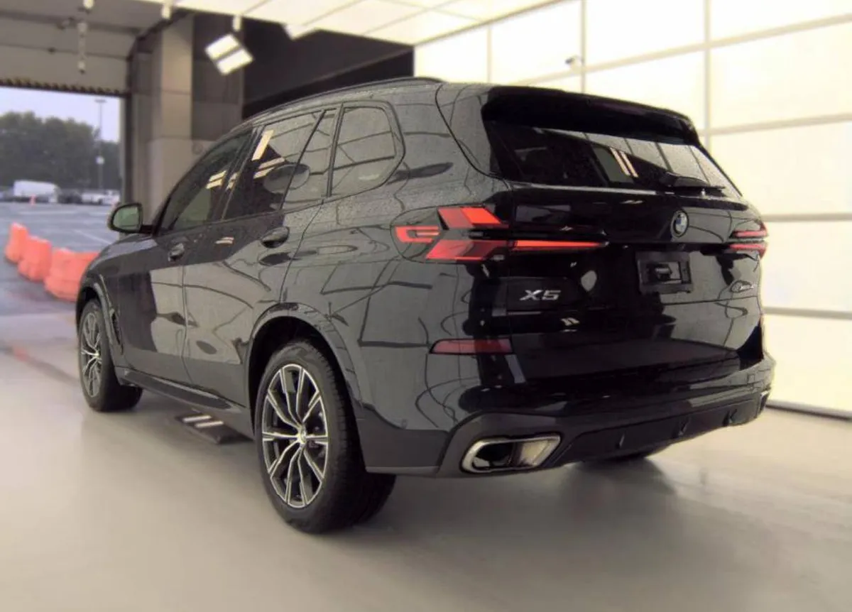 BMW X5 SPORTS ACTIVITY VEHICLE 2024