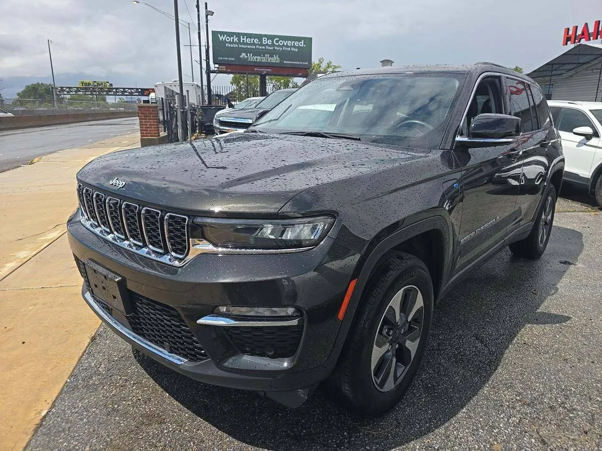 JEEP GRAND CHEROKEE 2023