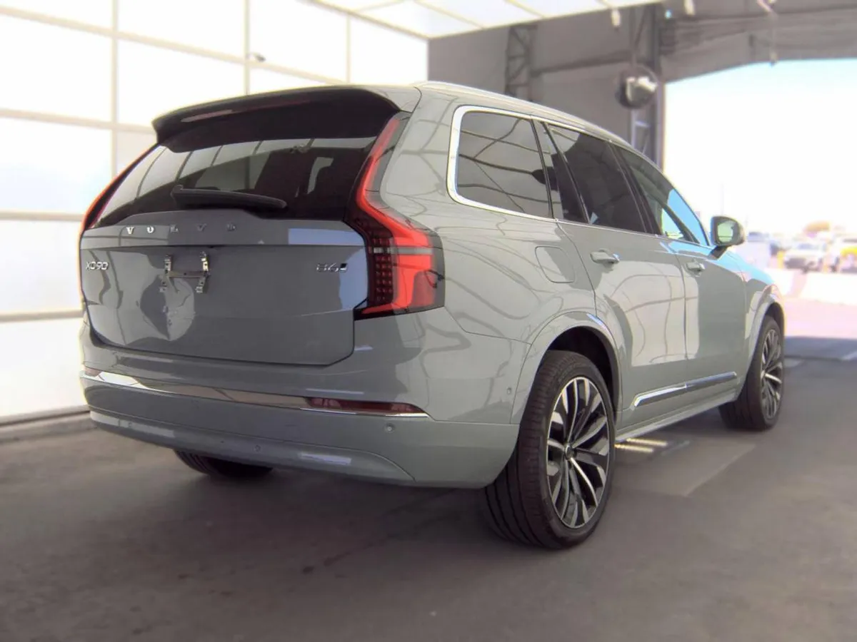 VOLVO XC90 PLUS 7-PASSENGER 2025