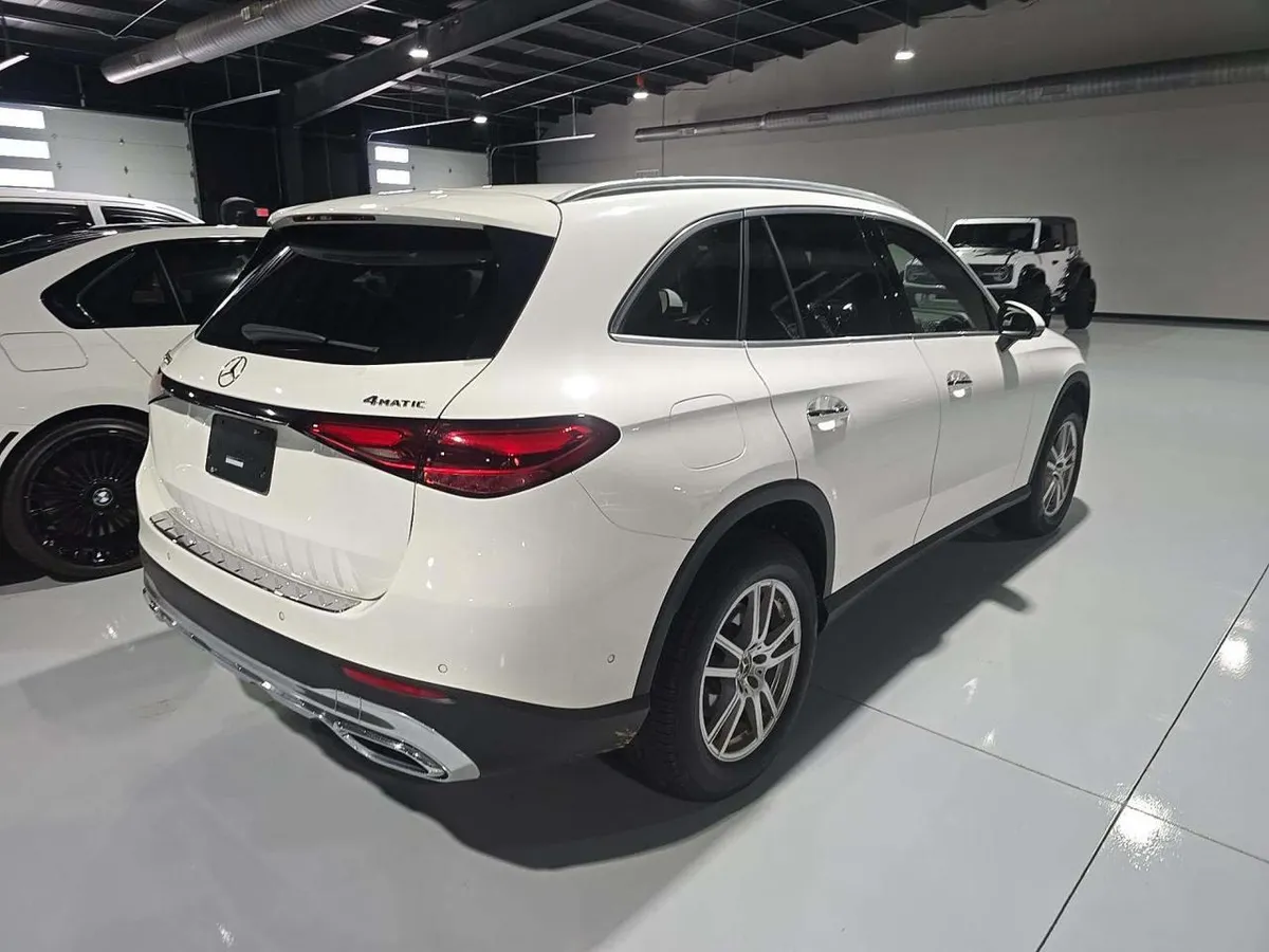 MERCEDES-BENZ GLC 300 4MATIC 2023