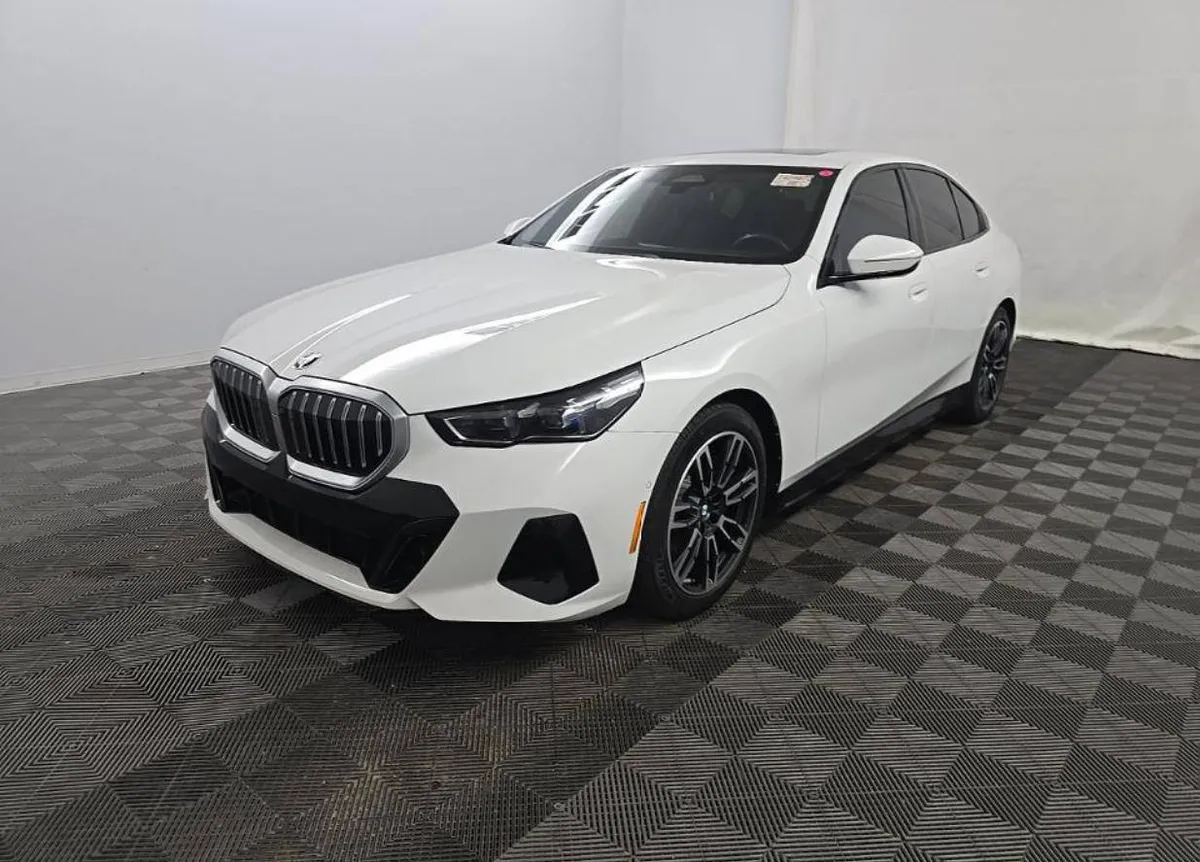 BMW 5 SERIES SEDAN 530I 2024
