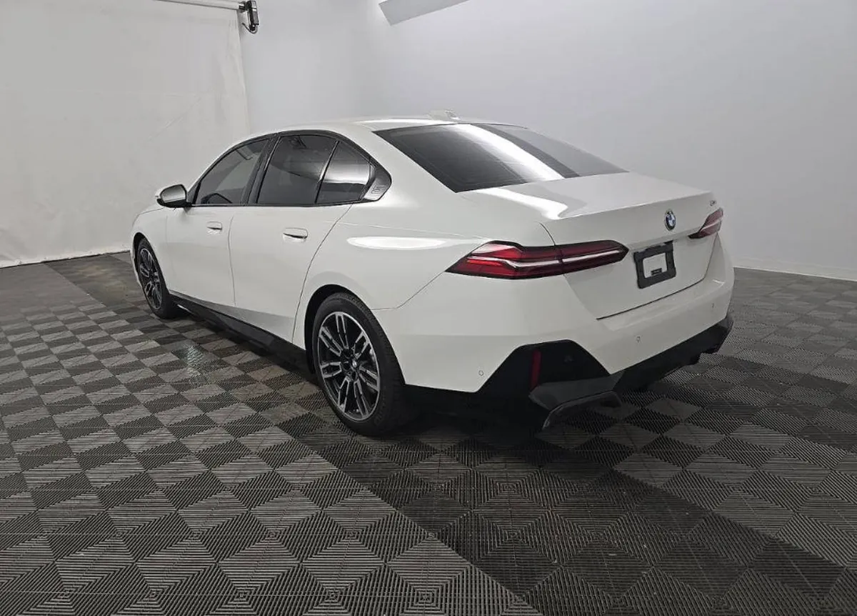 BMW 5 SERIES SEDAN 530I 2024