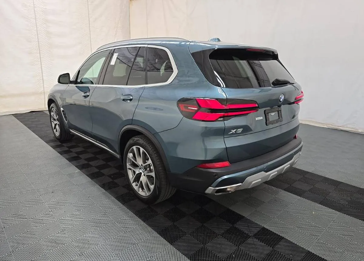 BMW X5 SPORTS ACTIVITY VEHICLE 2024