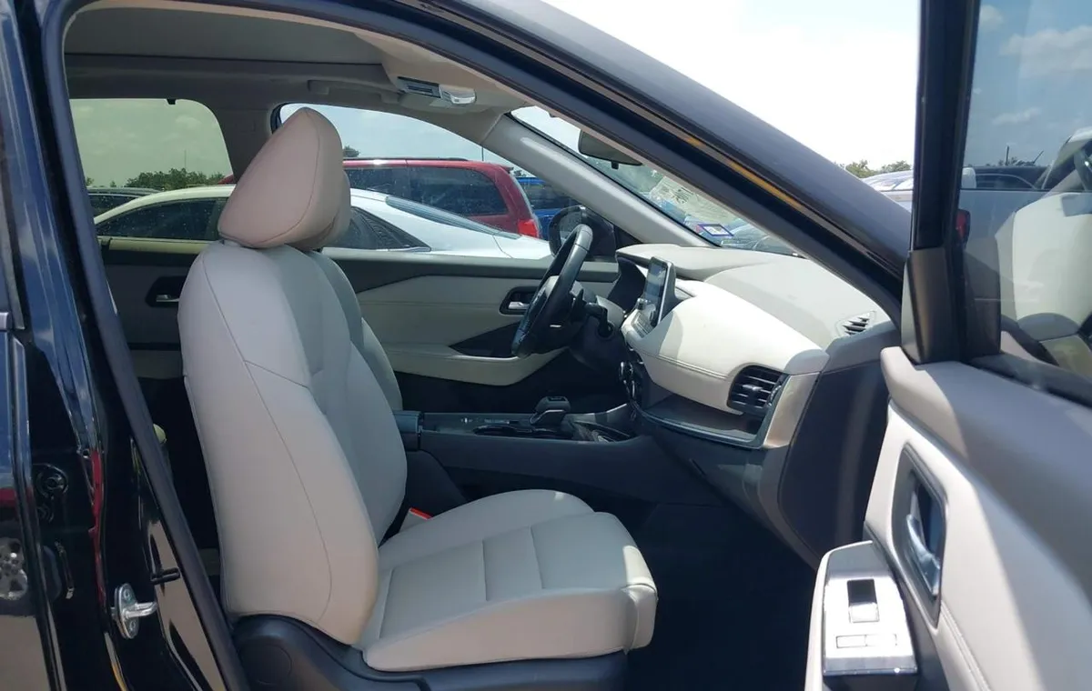 NISSAN ROGUE SV 2023