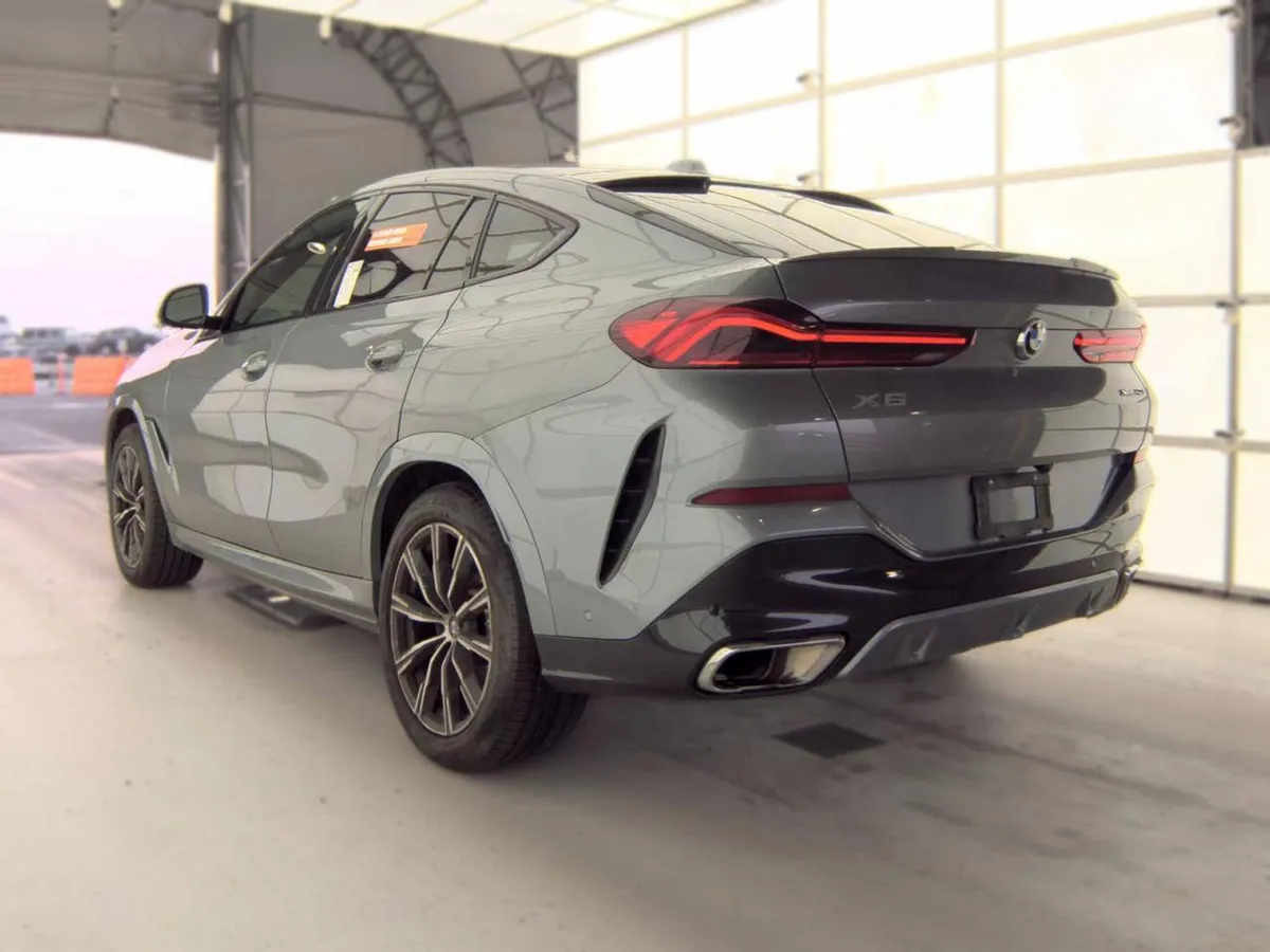 BMW X6 SPORTS ACTIVITY COUPE 2025