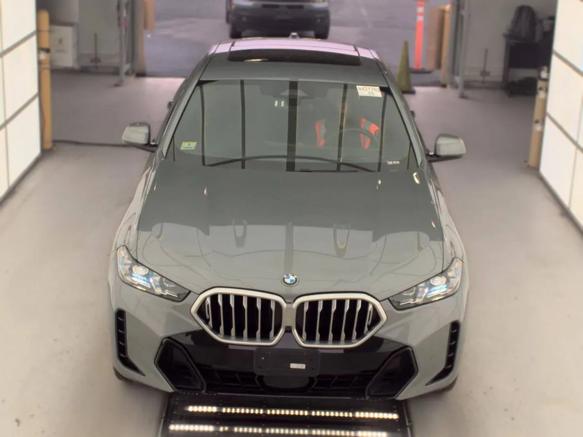 BMW X6 SPORTS ACTIVITY COUPE 2025