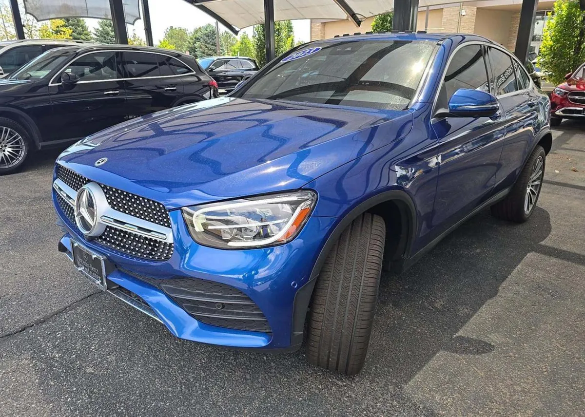 MERCEDES-BENZ GLC 300 2023