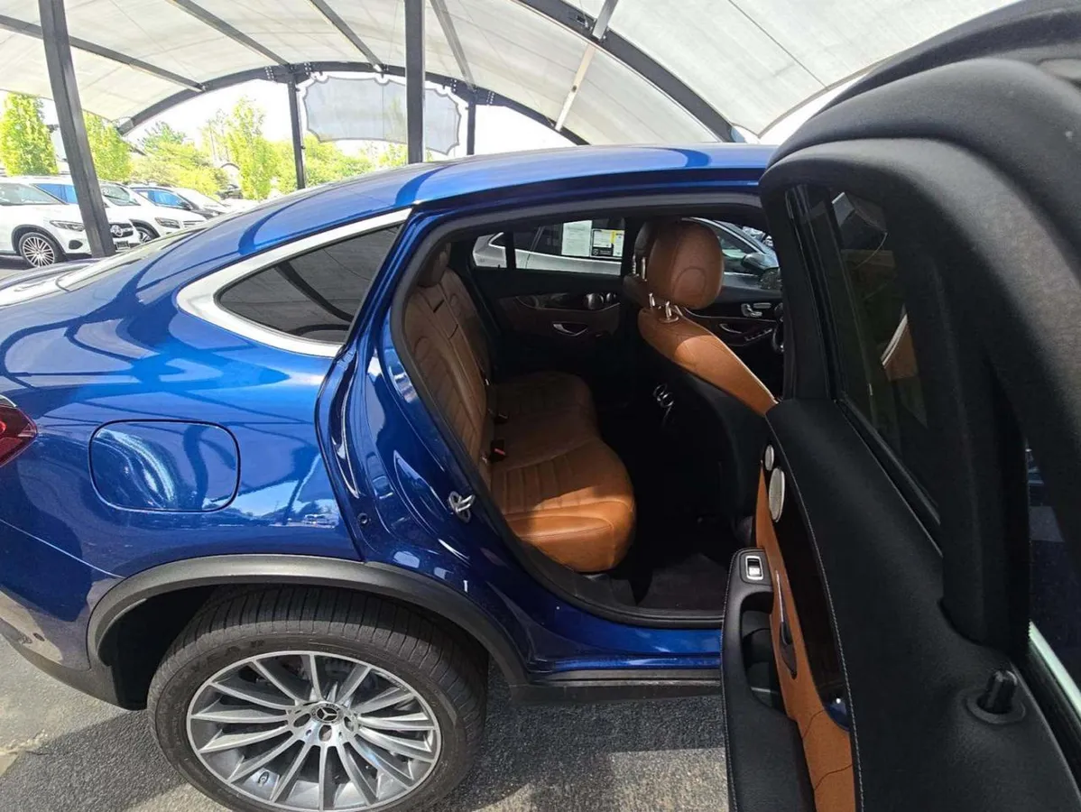 MERCEDES-BENZ GLC 300 2023