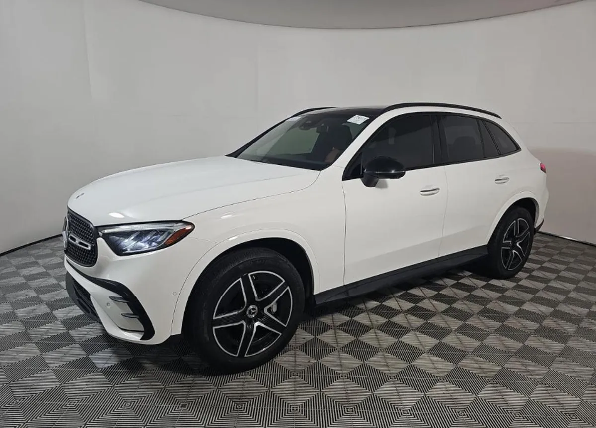 MERCEDES-BENZ GLC 300 2023