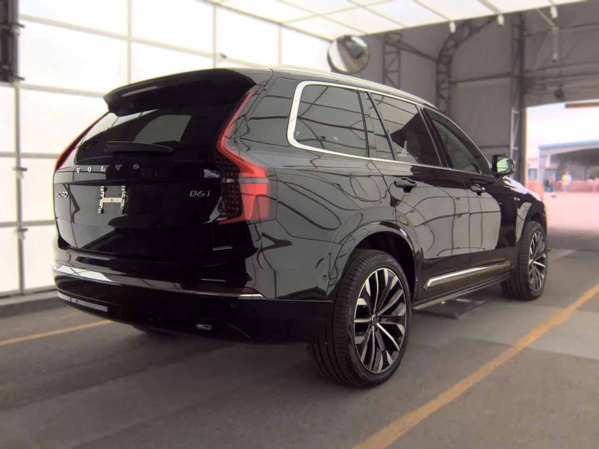 VOLVO XC90 PLUS 7-PASSENGER 2025