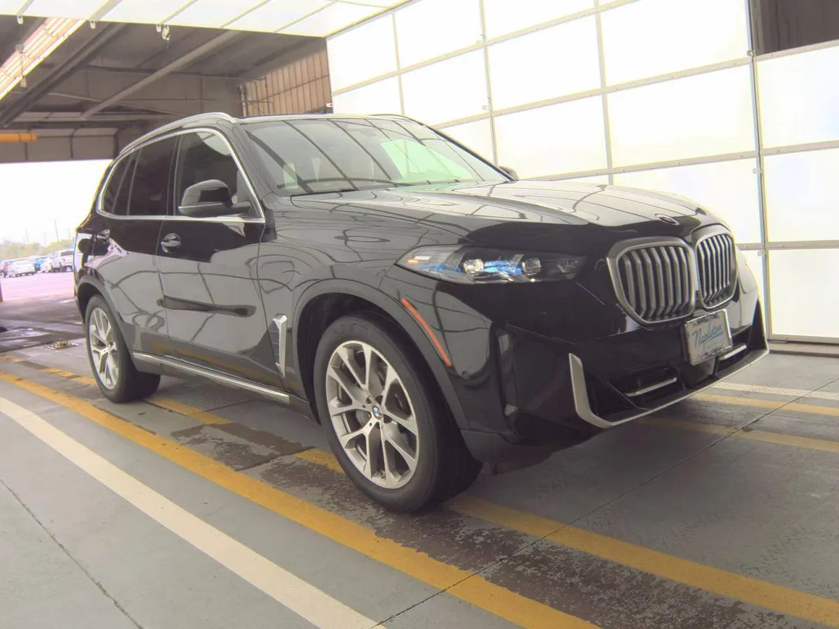 BMW X5 SPORTS ACTIVITY VEHICLE 2024