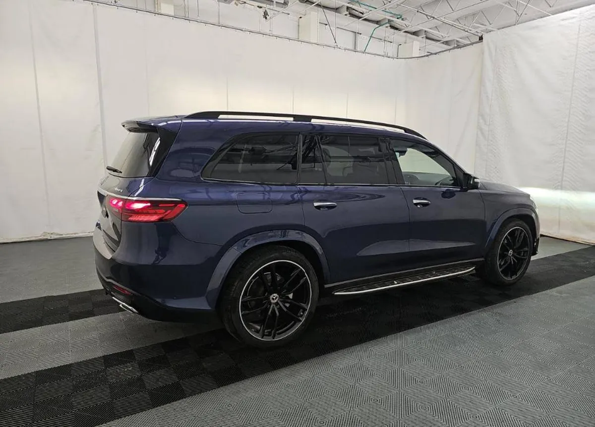 MERCEDES-BENZ GLS 450 2024