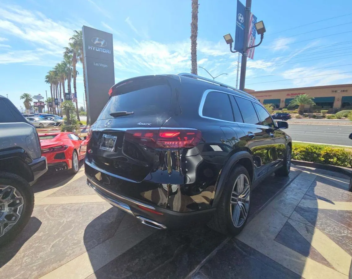 MERCEDES-BENZ GLS 450 2024