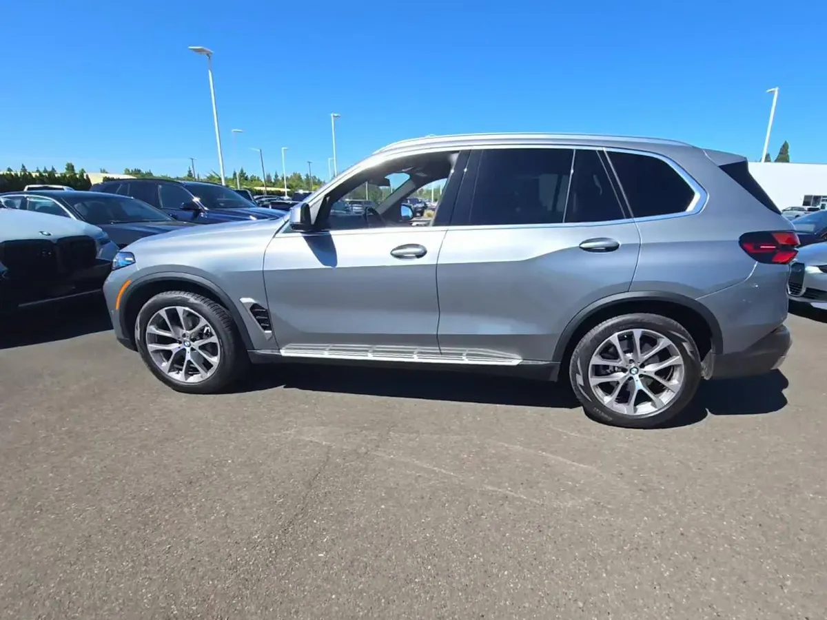 BMW X5 SPORTS ACTIVITY VEHICLE 2024