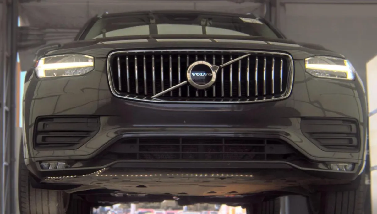 VOLVO XC90 B5 CORE 7-PASSENGER 2023