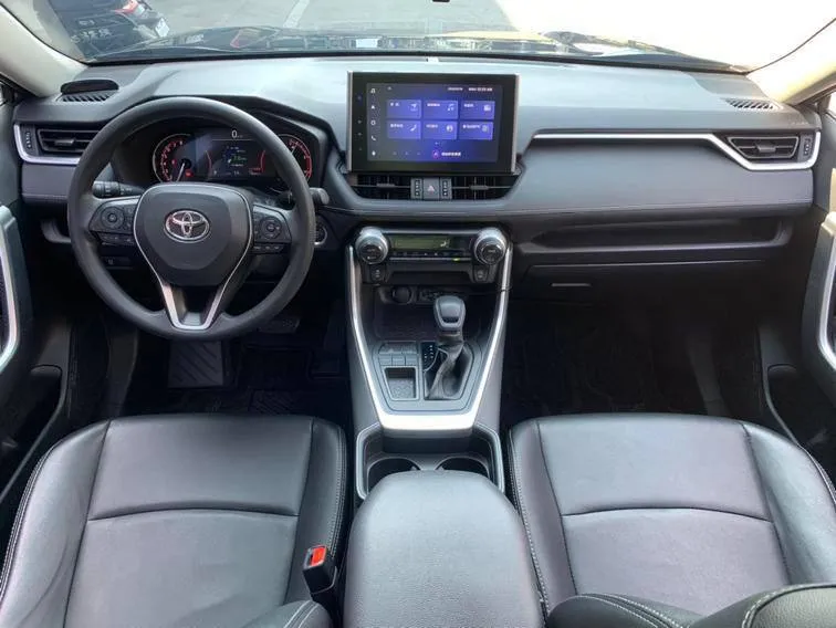 TOYOTA RAV4 FASHION EDITION 2022
