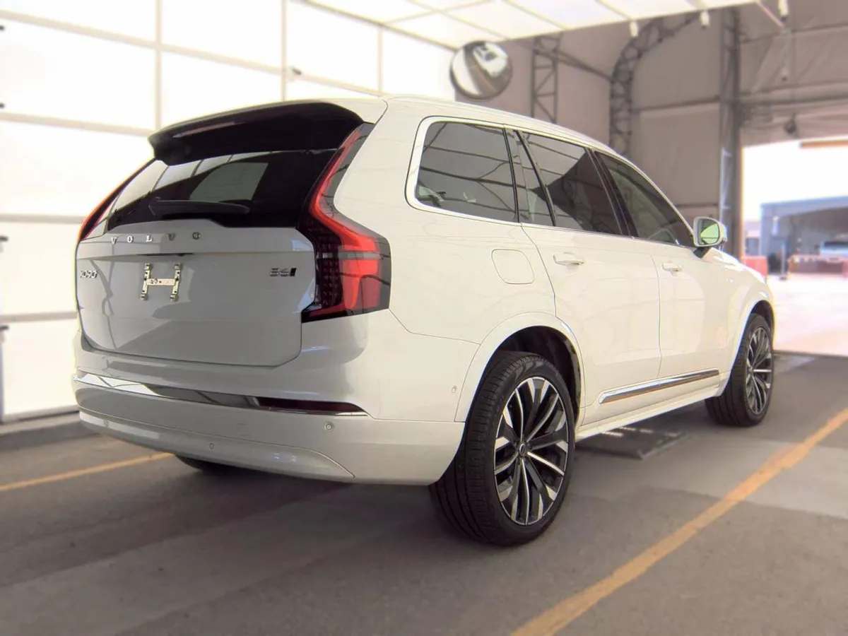 VOLVO XC90 PLUS 7-PASSENGER 2025