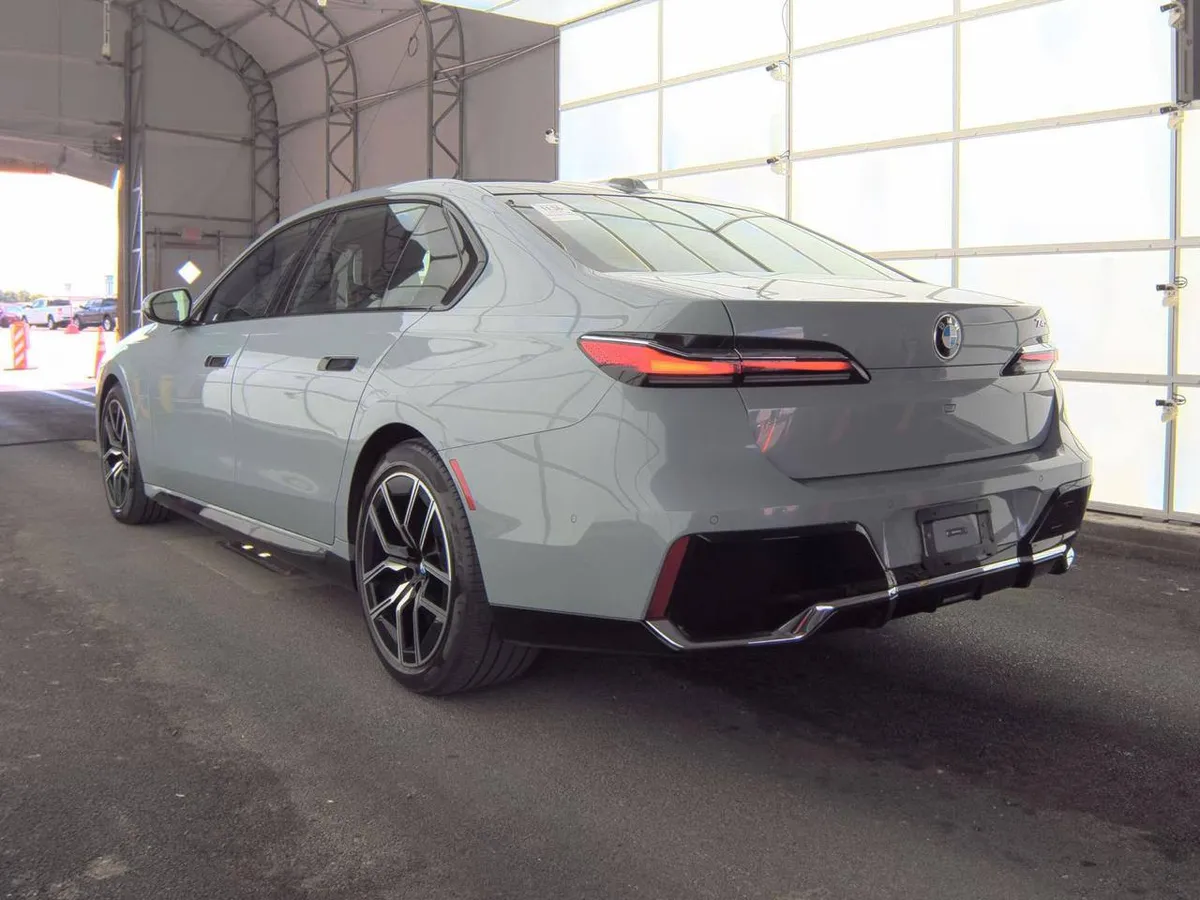 BMW 7 SERIES 740I 2024