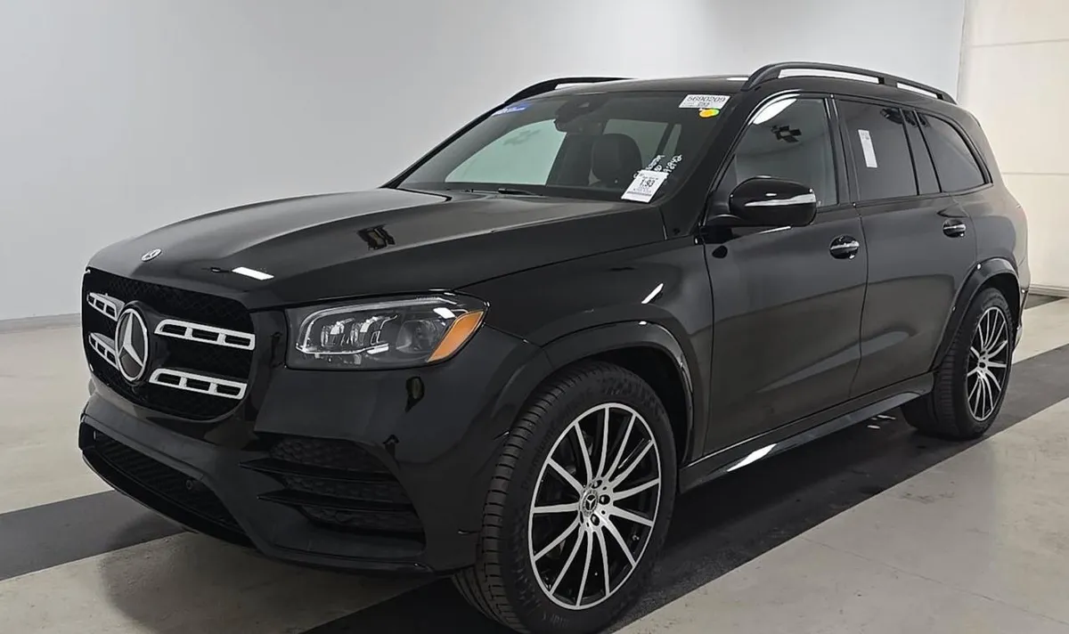 MERCEDES-BENZ GLS AMG LINE (СПОРТИВНЫЙ ОБВЕС 22 AMG ДИСКИ С ЧЕРНЫМИ АКЦЕНТАМИ СПОРТИВНЫЕ ПЕДАЛИ) NIGHT PACKAGE (ЧЕРНЫЕ 2022