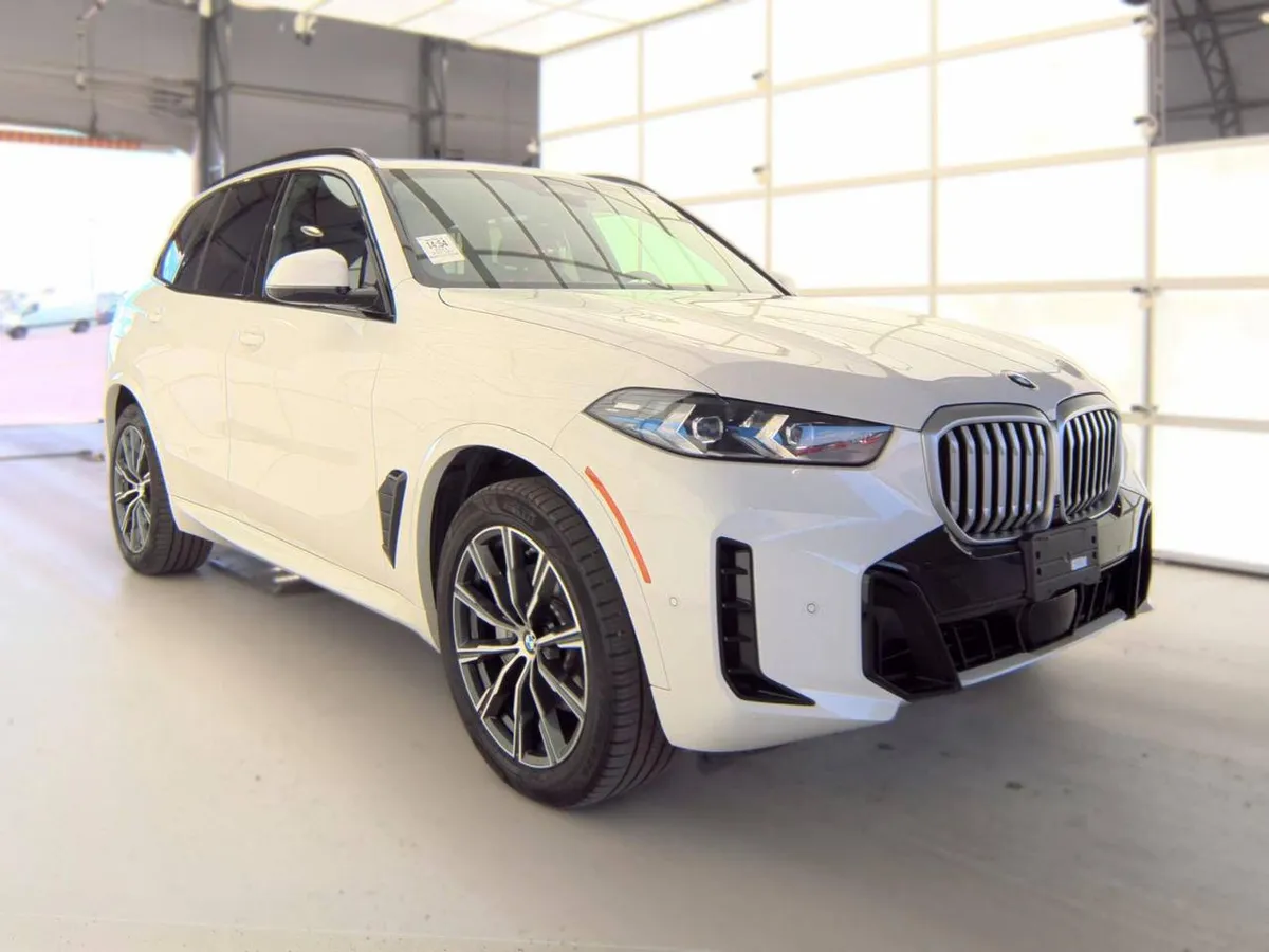 BMW X5 SPORTS ACTIVITY VEHICLE 2024