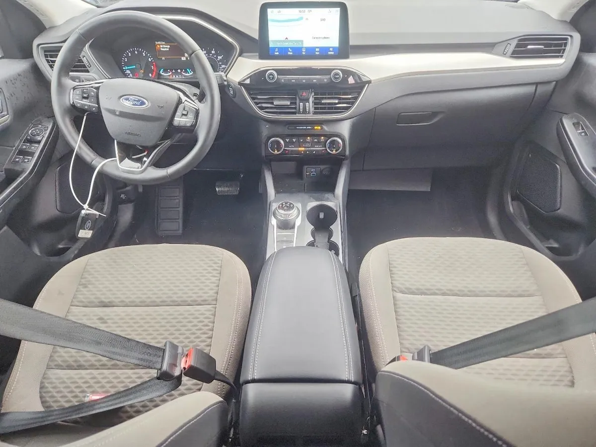FORD ESCAPE SE 2022