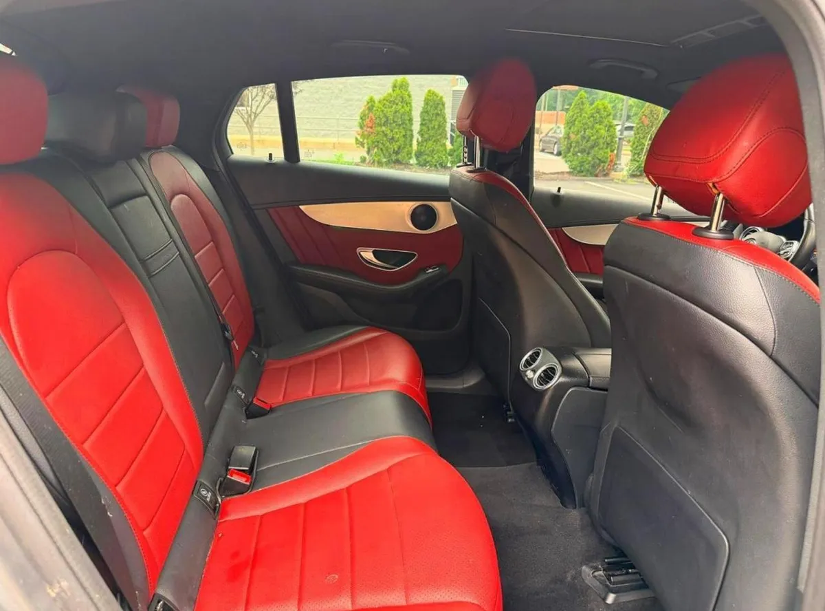 MERCEDES-BENZ GLC-CLASS 2023