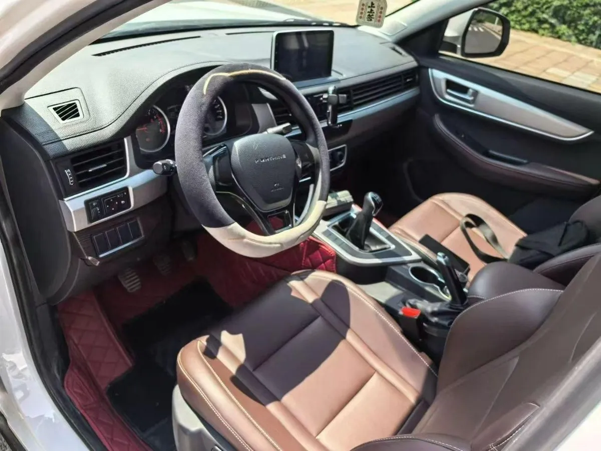 DONGFENG FENGXING 1.6L MANUAL HIGH-END TRIM 2023