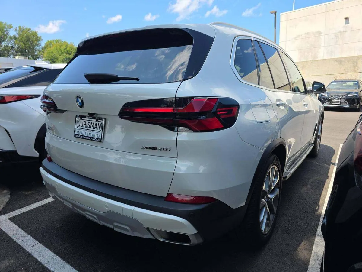 BMW X5 SPORTS ACTIVITY VEHICLE 2024