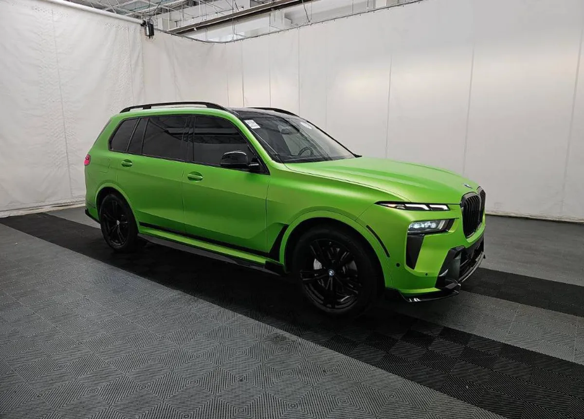BMW X7 SPORTS ACTIVITY VEHICLE 2023