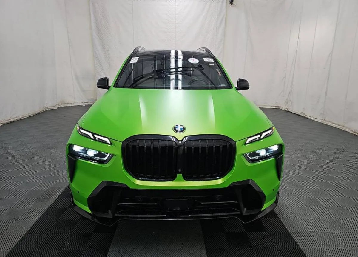 BMW X7 SPORTS ACTIVITY VEHICLE 2023