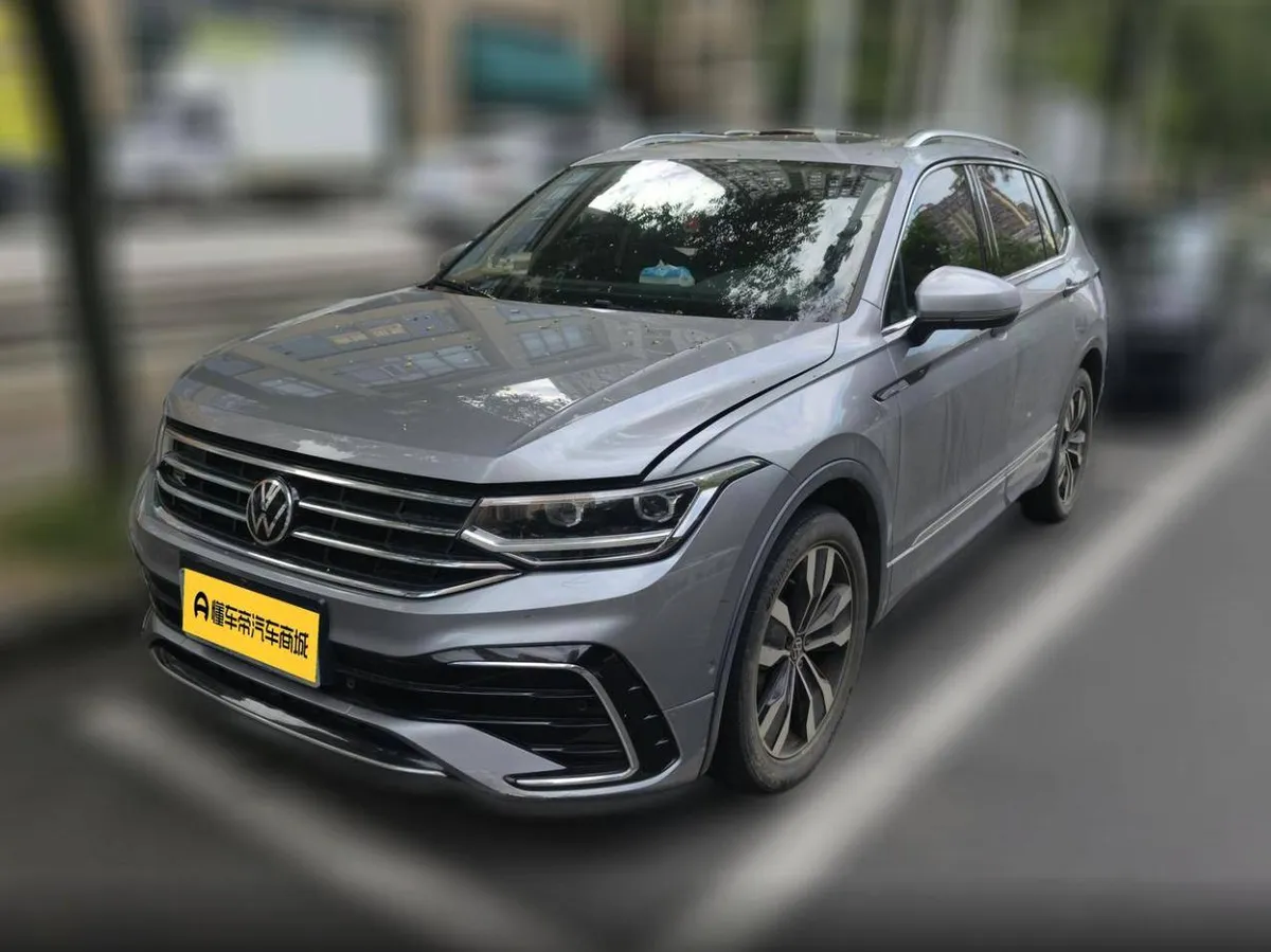 VOLKSWAGEN TIGUAN L R-LINE СПОРТИВНЫЙ СТИЛЬ 2022