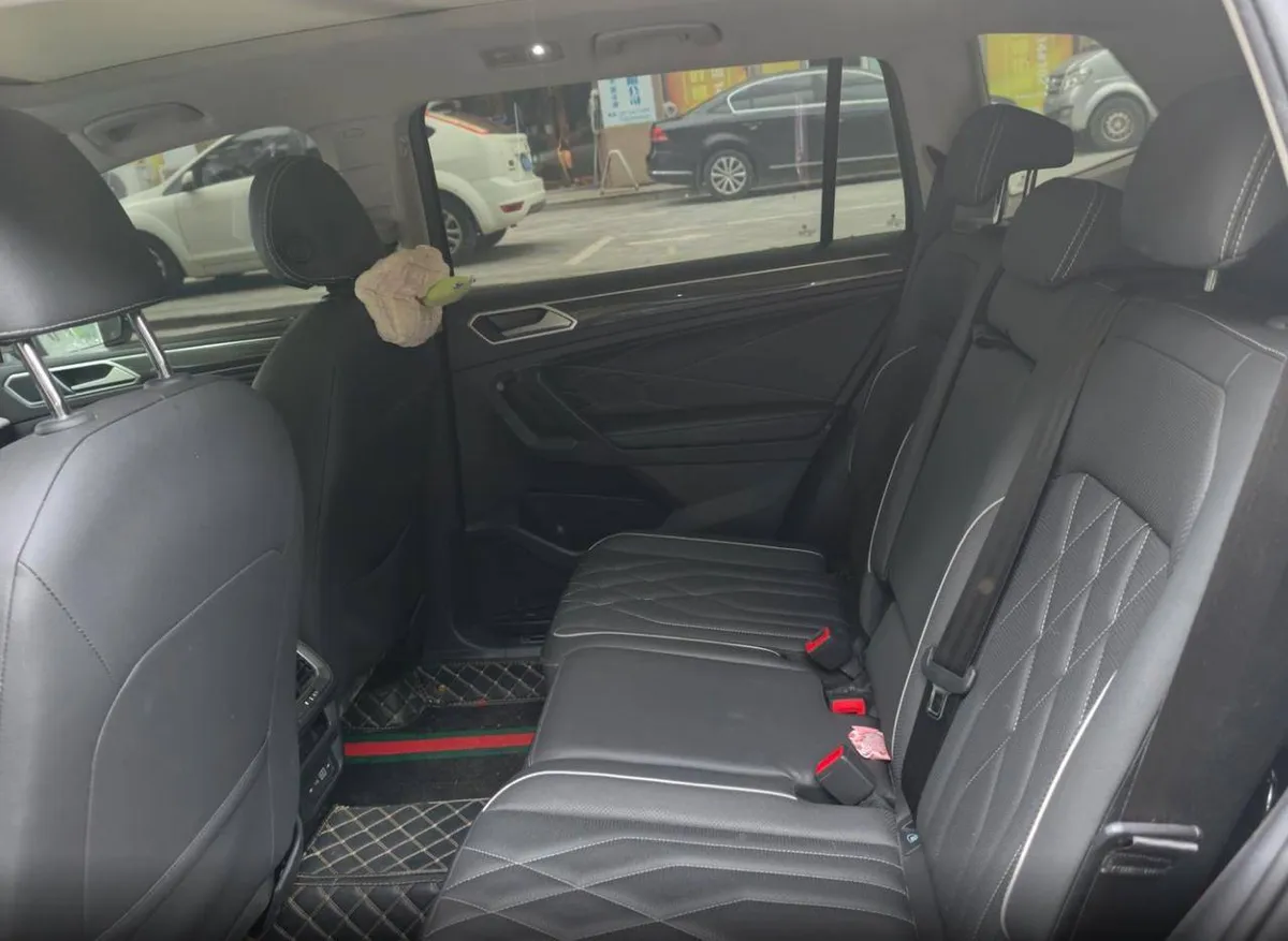 VOLKSWAGEN TIGUAN L R-LINE СПОРТИВНЫЙ СТИЛЬ 2022