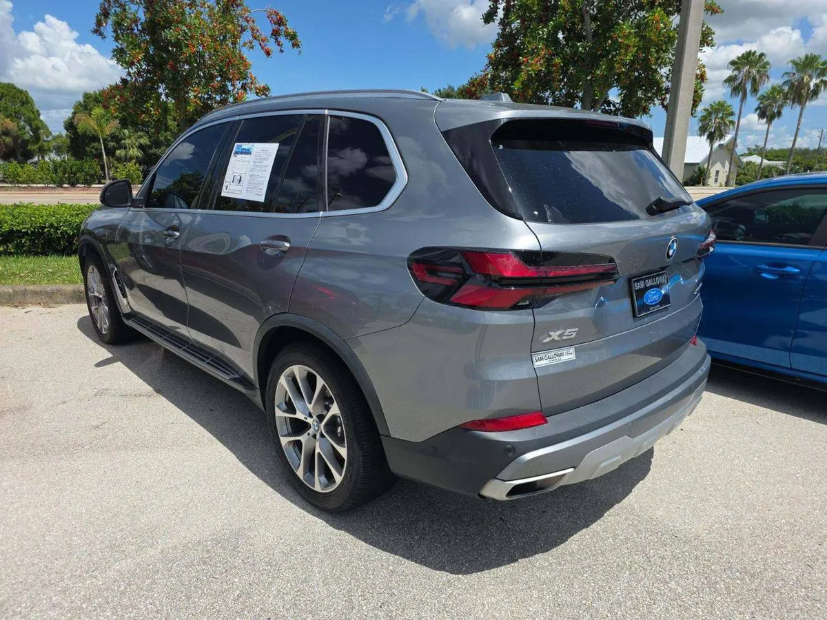 BMW X5 SPORTS ACTIVITY VEHICLE 2024