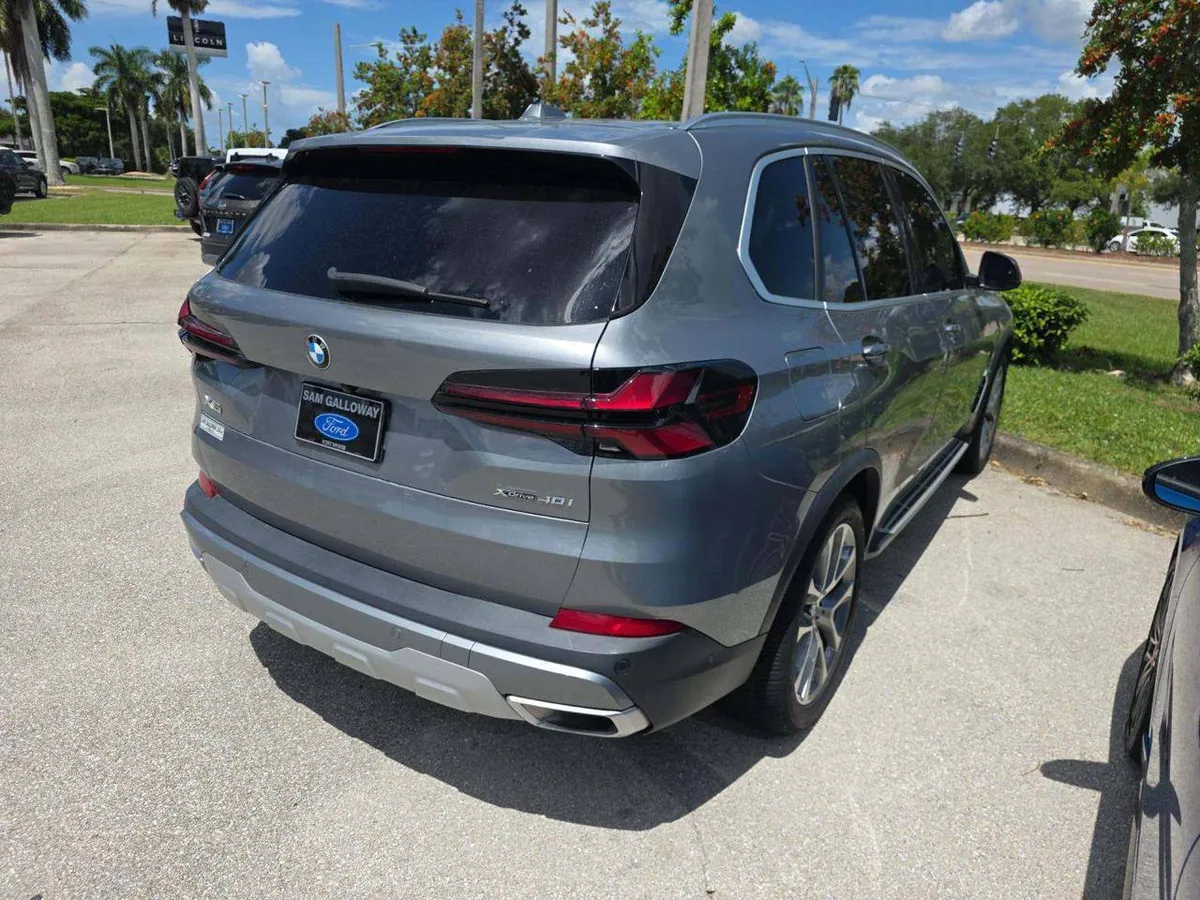 BMW X5 SPORTS ACTIVITY VEHICLE 2024