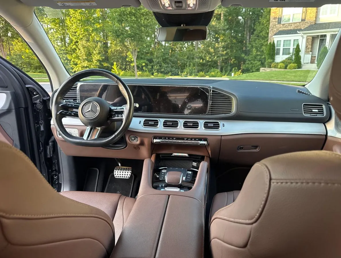 MERCEDES-BENZ GLS AMG LINE (СПОРТИВНЫЙ ОБВЕС УВЕЛИЧЕННЫЕ ТОРМОЗНЫЕ ДИСКИ AMG РУЛЬ СПОРТИВНЫЕ ПЕДАЛИ) NIGHT PACKAGE (ЧЕ 2024