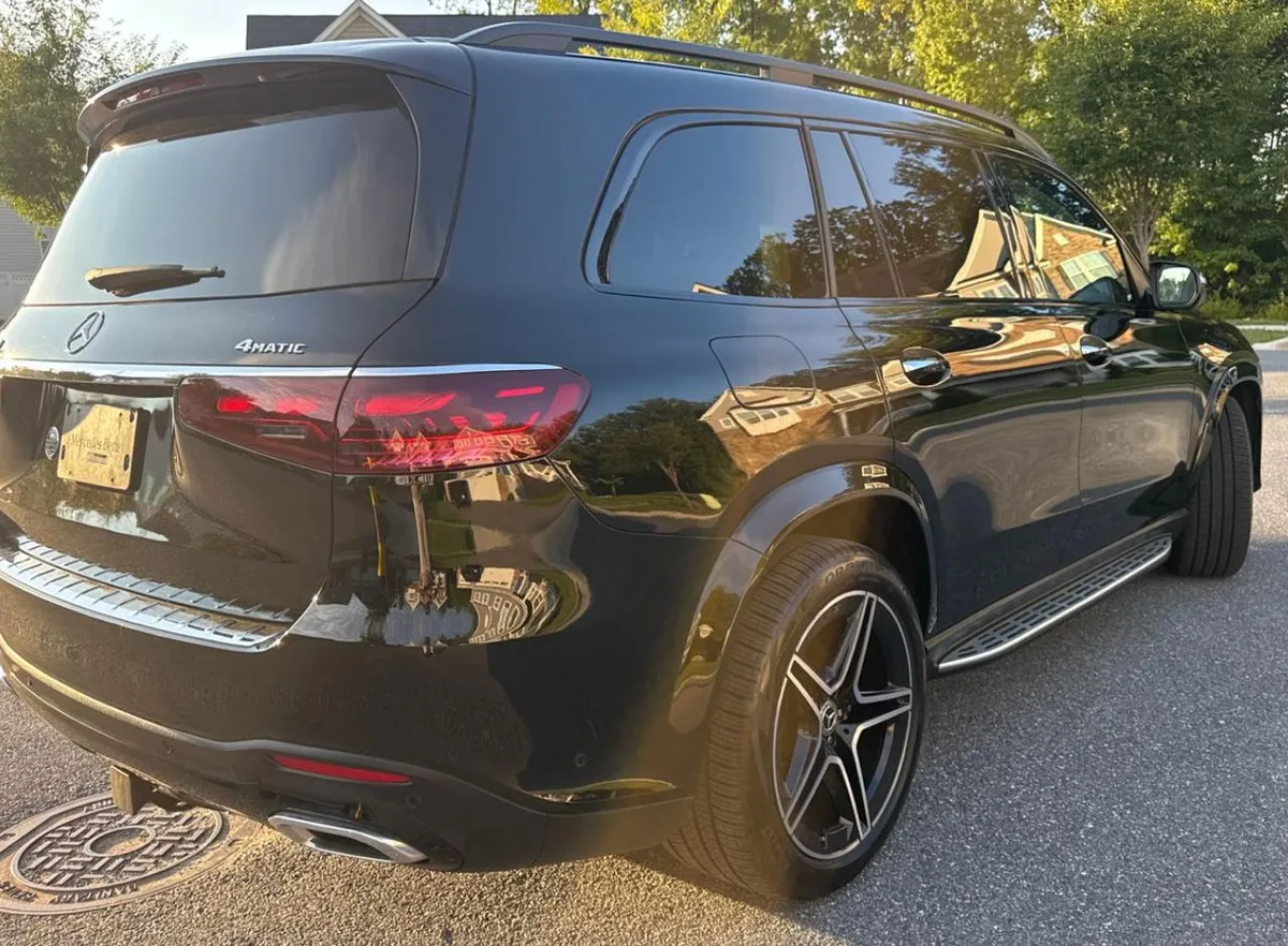 MERCEDES-BENZ GLS AMG LINE (СПОРТИВНЫЙ ОБВЕС УВЕЛИЧЕННЫЕ ТОРМОЗНЫЕ ДИСКИ AMG РУЛЬ СПОРТИВНЫЕ ПЕДАЛИ) NIGHT PACKAGE (ЧЕ 2024