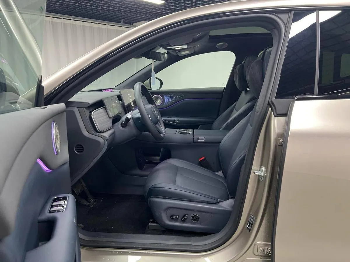 VOLVO ZHIYIN QIANKUN EDITION ТОПОВАЯ 2025