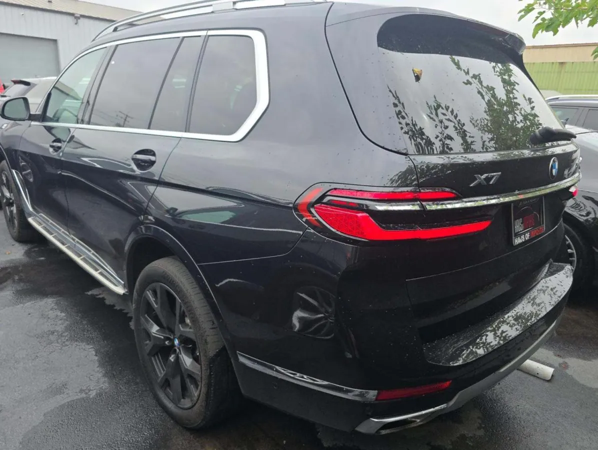 BMW X7 EXECUTIVE PACKAGE (МАССАЖ ПЕРЕДНИХ СИДЕНИЙ МЯГКОЕ ЗАКРЫВАНИЕ ДВЕРЕЙ СТЕКЛЯННЫЕ ЭЛЕМЕНТЫ УПРАВЛЕНИЯ H 2024